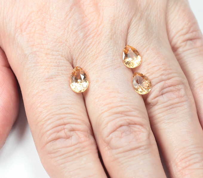 Набор из 3 гессонитов гранатов 4,63 карата