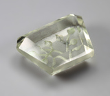 Резной зеленый аметист 7,47 карата