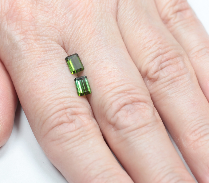 Пара турмалинов высокой чистоты 1,28 карата