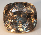 Зеленовато-синяя шпинель со сменой цвета 1,77 карата