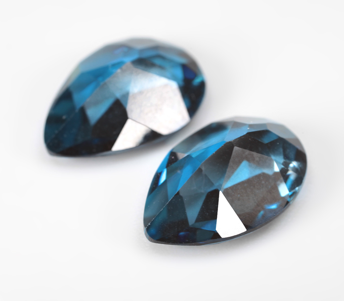 Пара чистейших London топазов 5,69 карата