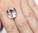 Крупный морганит 17,45 карата