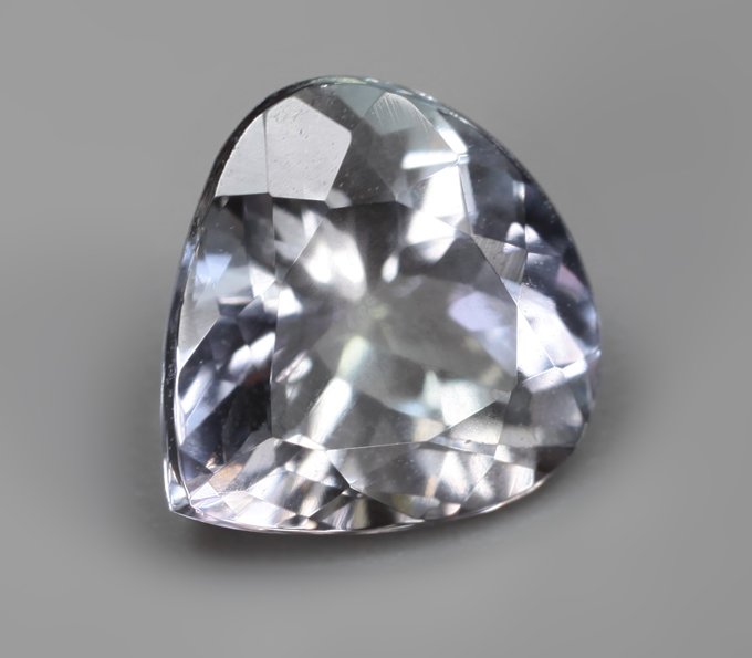 Полихромный цоизит 1,23 карата