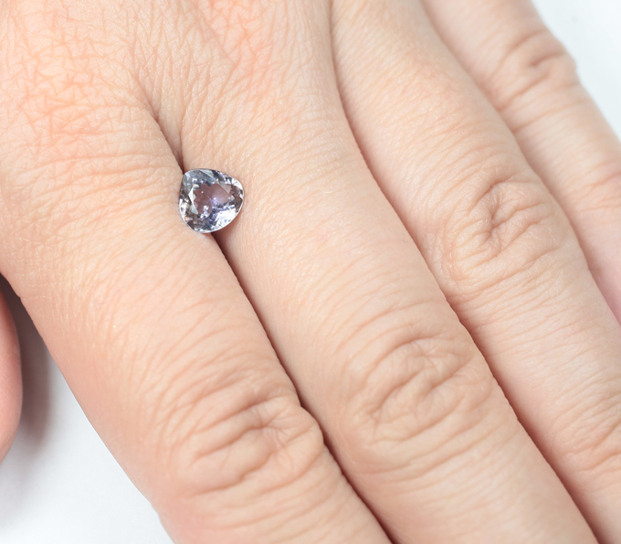 Полихромный цоизит 1,27 карата