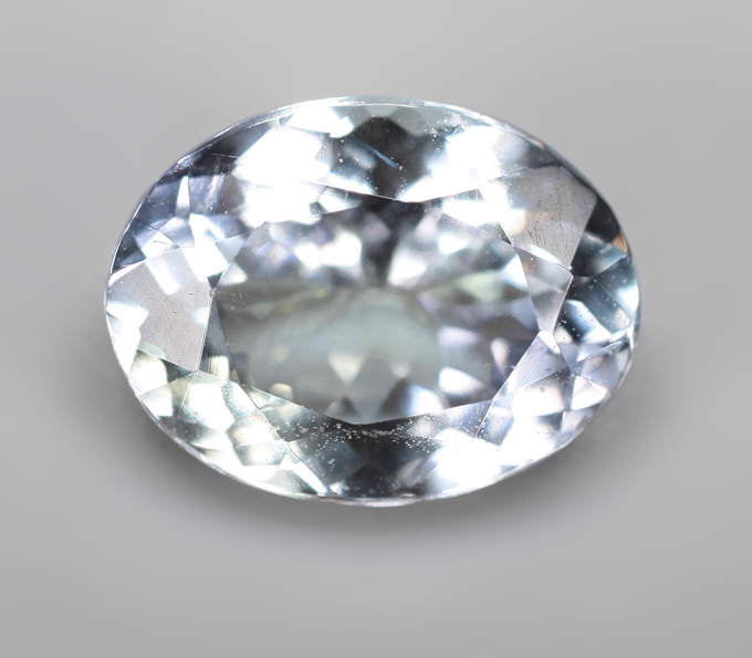 Полихромный цоизит 1,38 карата