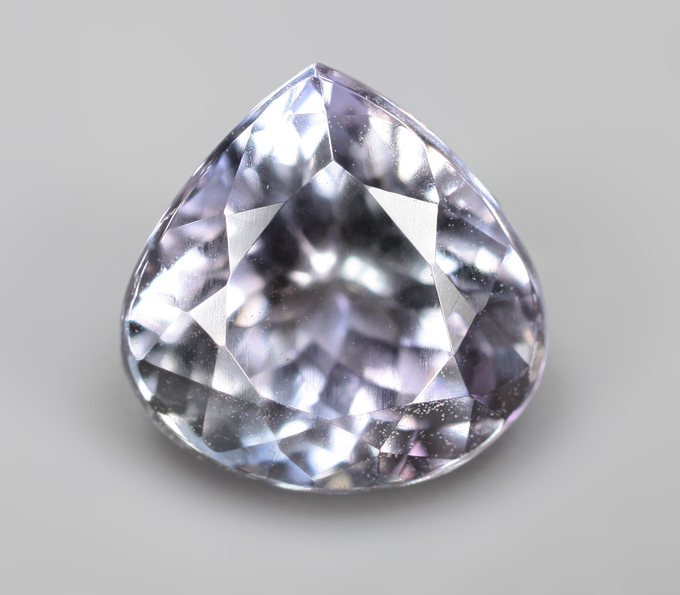 Полихромный цоизит 1,69 карата