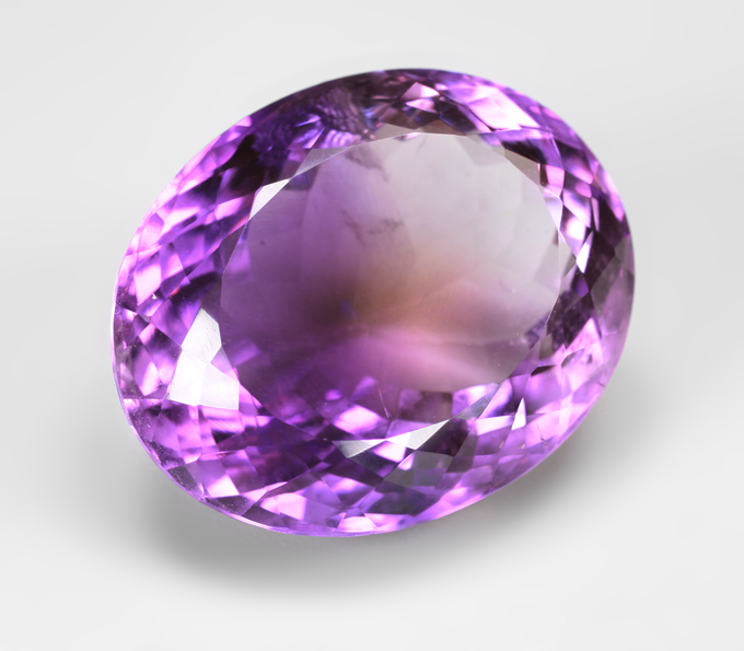 Крупный аметист 24,8 карата