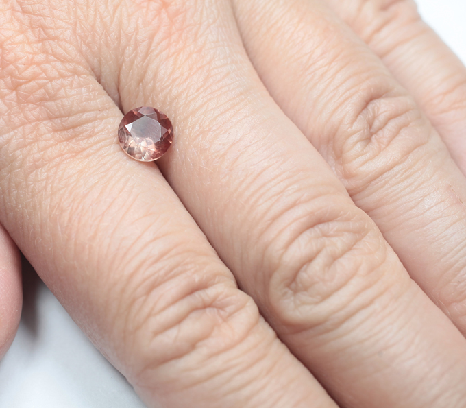 Орегонский солнечный камень 1,15 карата