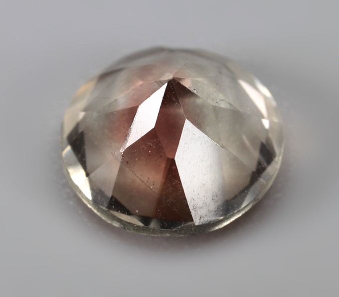 Орегонский солнечный камней 1,17 карата