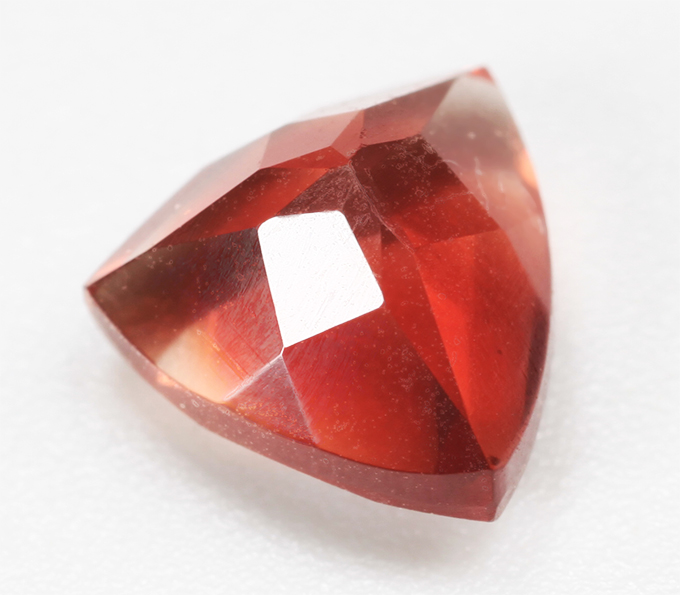 Редкая огранка! Орегонский солнечный камень 1,56 карата