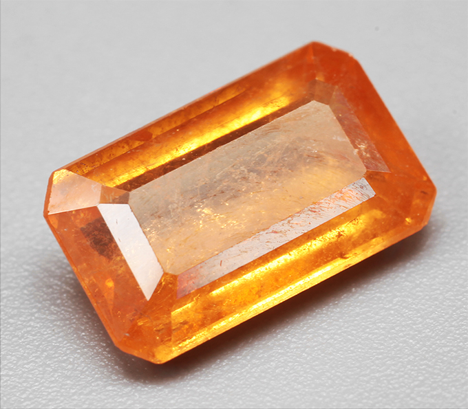 Спессартин гранат 2,91 карата