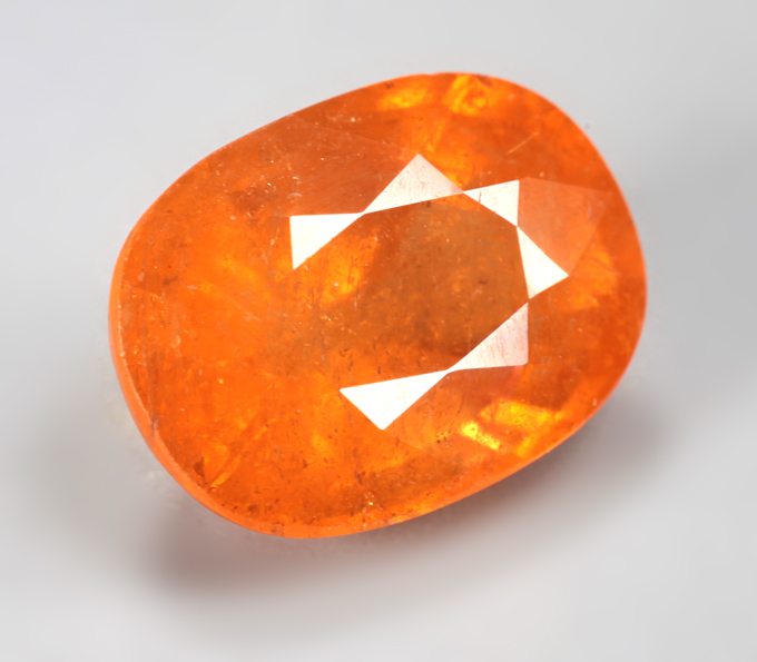 Спессартин гранат 4,69 карата
