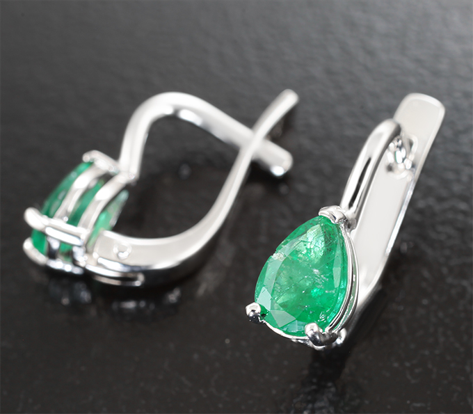 Серьги с изумрудами 0,85 карата