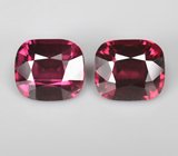 Крупная пара чистейших умбалитов гранатов 7,47 карата