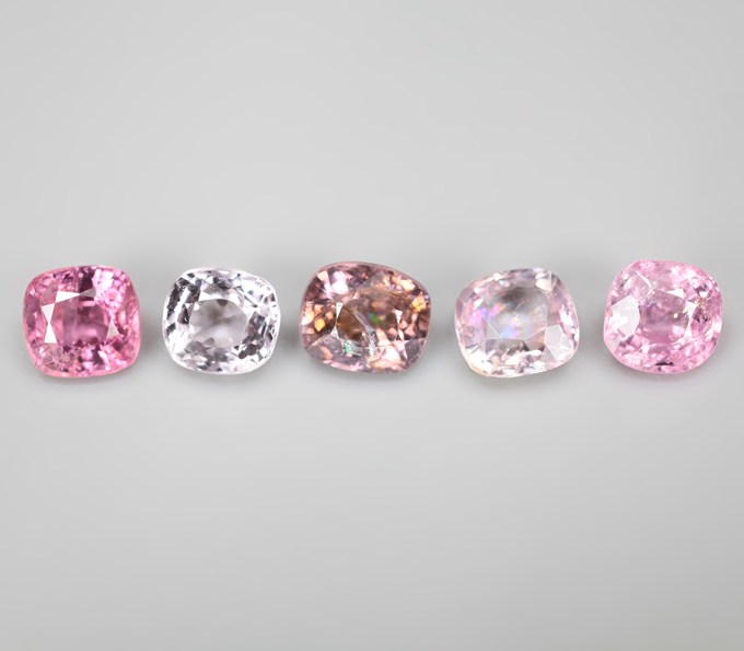 Набор из 5 разноцветных шпинелей 2,58 карата