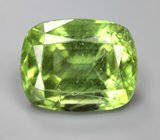 Перидот с рутилом 7,04 карата
