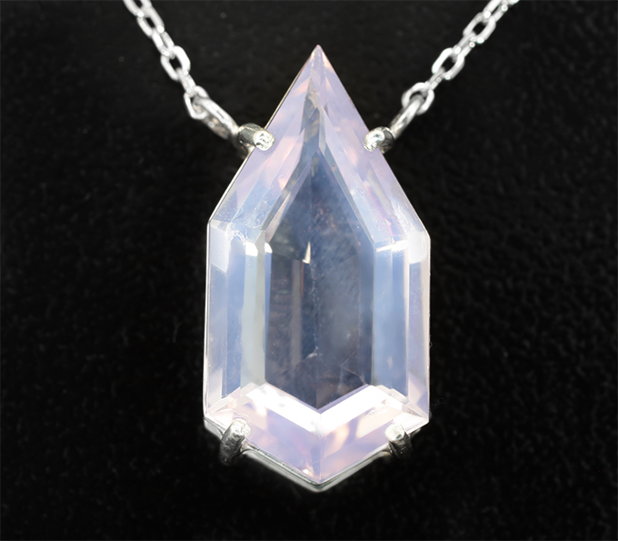 Серебро 925 Колье с лавандовым аметистом 5,69 карата