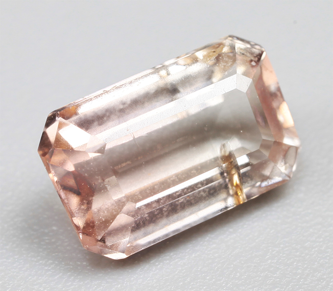 Падпараджа турмалин 0,99 карата