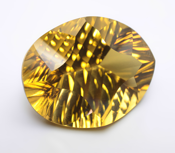 Чистейший крупный цитрин авторской огранки 29,26 карата