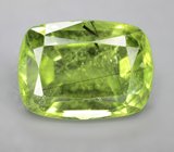 Крупный перидот с рутилом 5,51 карата