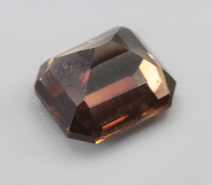 Редкий аксинит 1,24 карата