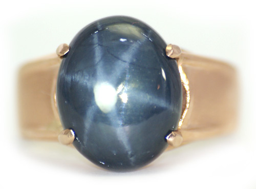 Золото Кольцо с великолепным звездчатым сапфиром