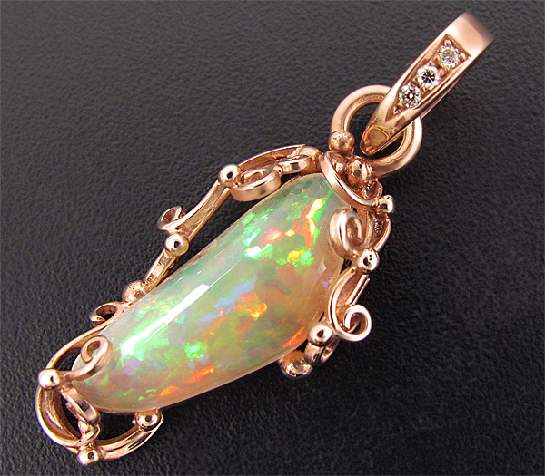 Серебро 925 Кулон с эфиопским опалом и 3 бриллиантами