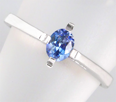 Золото Кольцо с исключительно редким бенитоитом