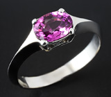 Кольцо c пурпурно-розовым сапфиром Золото