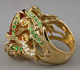 Кольцо с золотисто-оранжевым цитрином, сапфирами, цаворитами и бриллиантами Золото