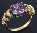 Кольцо с лиловой шпинелью и бриллиантами