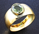 Кольцо с зеленым сапфиром