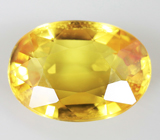 Золотое кольцо с золотисто-желтым сапфиром и бриллиантами Золото