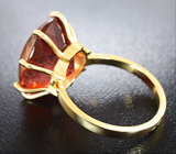 Кольцо с крупным падпараджа турмалином Золото