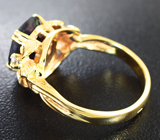 Кольцо с ограненным черным опалом и бриллиантами Золото
