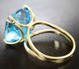 Кольцо с голубым топазом Золото
