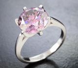 Кольцо с пурпурным муассанитом высокой чистоты 2,92 карата