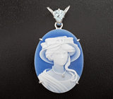Кулон с агатовой камеей на халцедоне со стразой 23,23 карата и голубым топазом Серебро 925