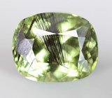 Перидот с включениями рутила 4,98 карата