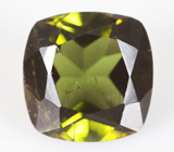 Желтовато-зеленый турмалин 1,88 карата