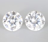Пара бесцветных муассанитов топовой огранки 1,99 карата
