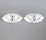 Пара бесцветных муассанитов топовой огранки 2,02 карата