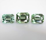 Набор из 3 полихромных "неоновых" апатитов 7,5 карата