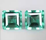 Пара «неоновых» флюоритов 8,79 карата