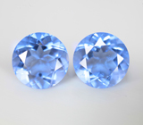 Крупная пара чистейших флюоритов со сменой цвета 12,35 карата