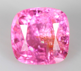 Неоново-розовая шпинель 0,58 карата