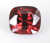 Красновато-оранжевая шпинель 1,28 карата