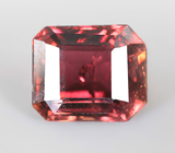 Яркий красный турмалин 2,96 карата
