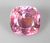 Неоново-розовая шпинель 1,36 карата