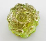 Крупный желтовато-зеленый резной турмалин 21,1 карата